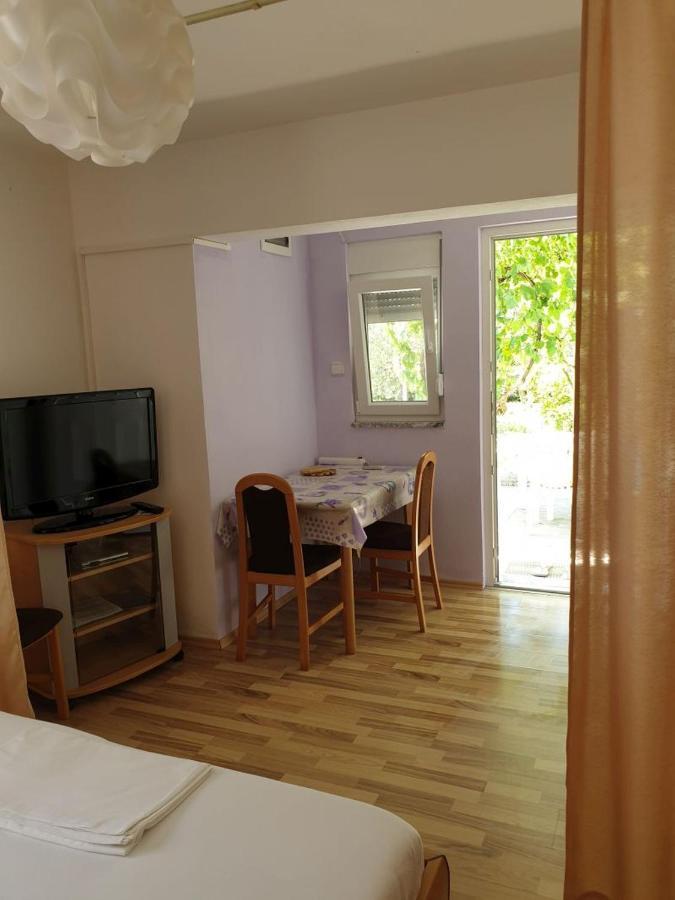 Apartments Andelic Sveti Filip i Jakov Luaran gambar