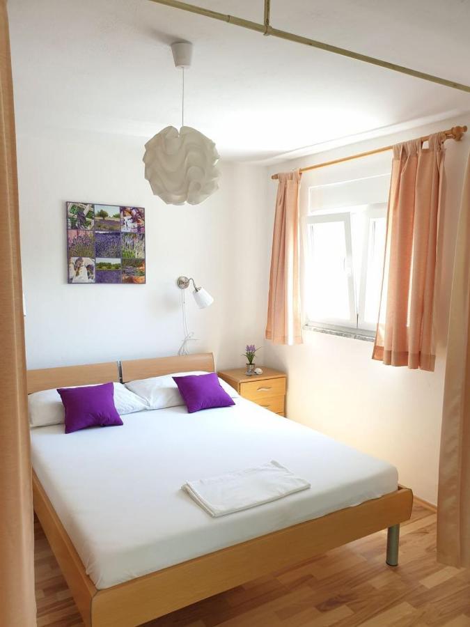 Apartments Andelic Sveti Filip i Jakov Luaran gambar