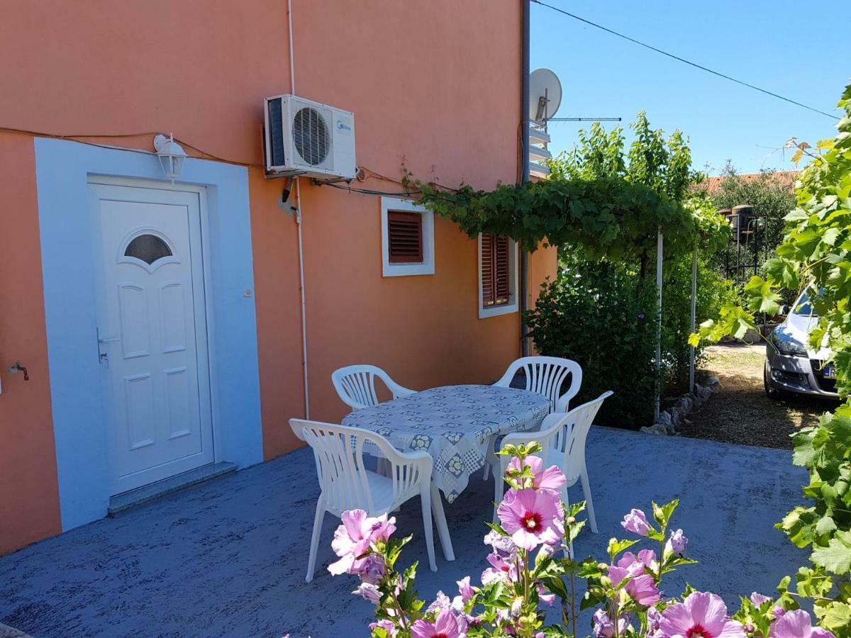 Apartments Andelic Sveti Filip i Jakov Luaran gambar
