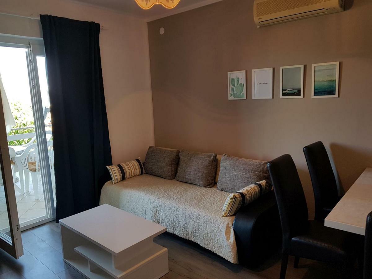 Apartments Andelic Sveti Filip i Jakov Luaran gambar