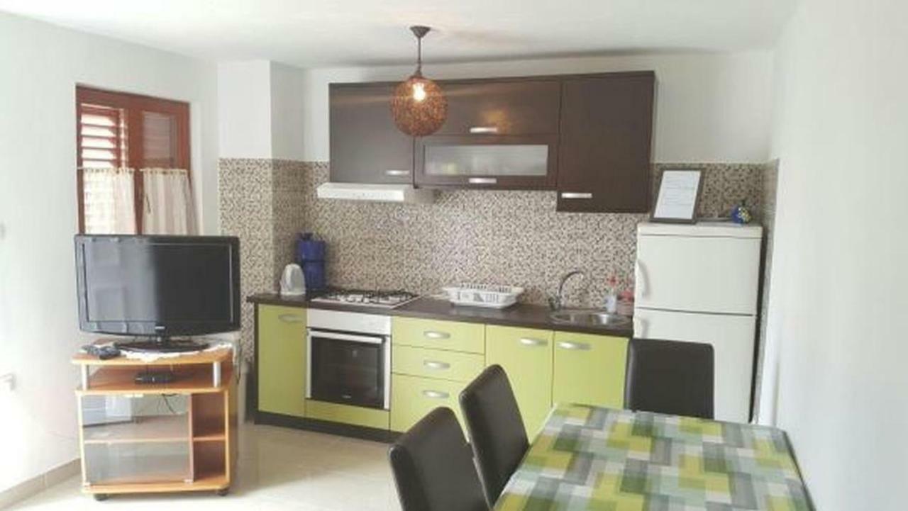 Apartments Andelic Sveti Filip i Jakov Luaran gambar