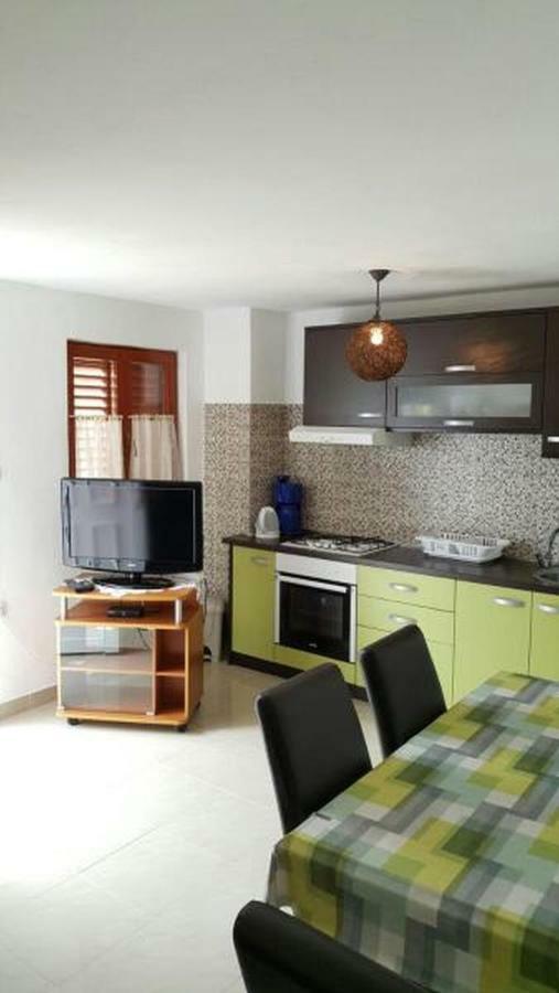 Apartments Andelic Sveti Filip i Jakov Luaran gambar